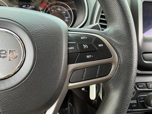 Used 2019 Diamond Black Jeep Latitude image 39