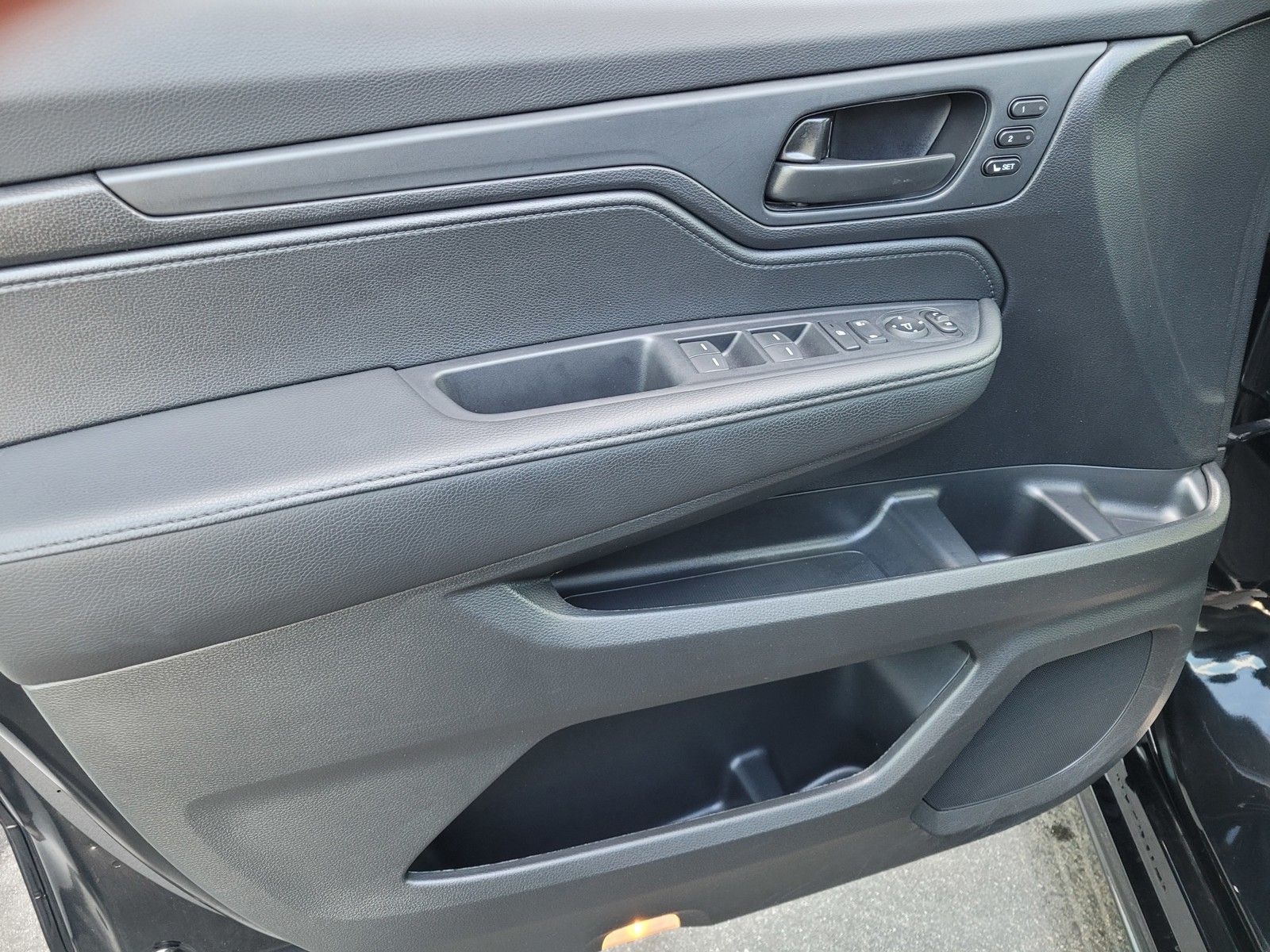 Used 2025  Honda Sport-L image 17