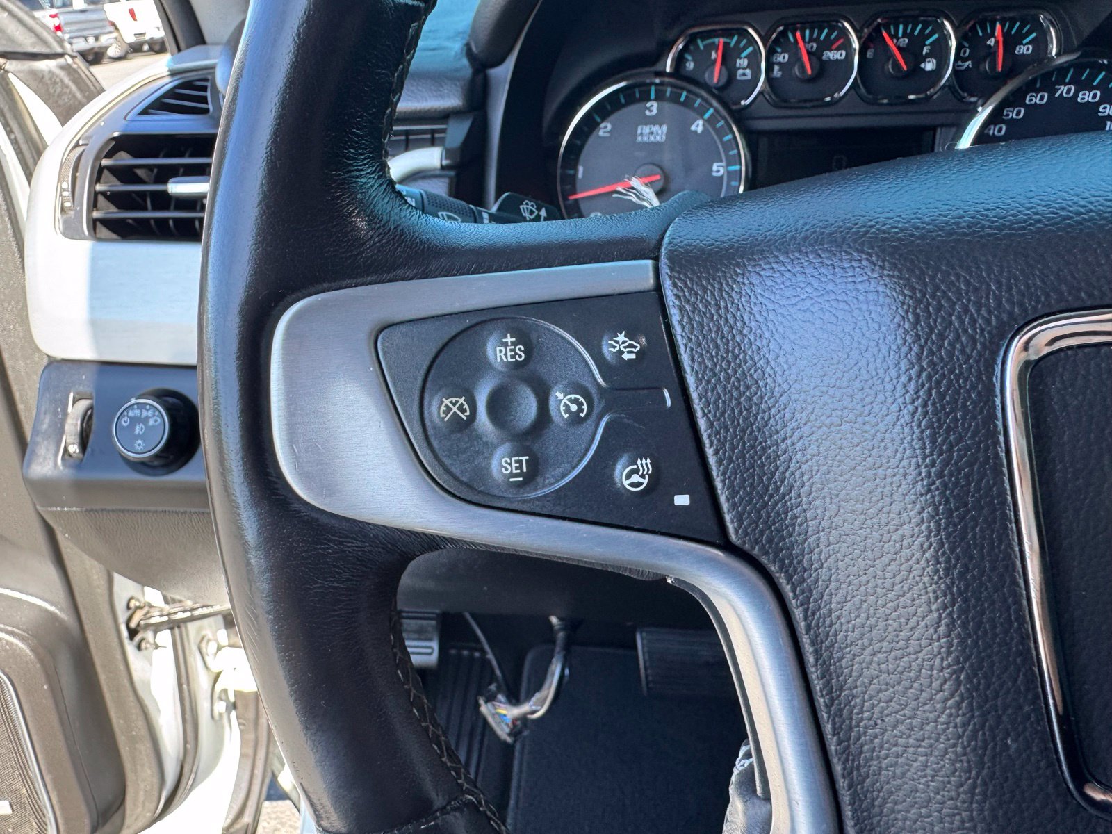 Used 2018 GMC Yukon XL SUV