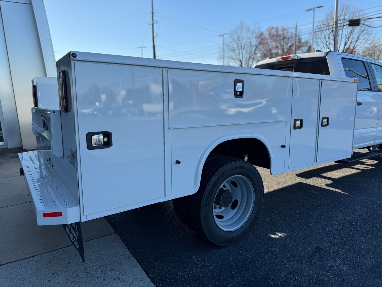 2026 Ford F-550 Super Duty Chassis Cab XL