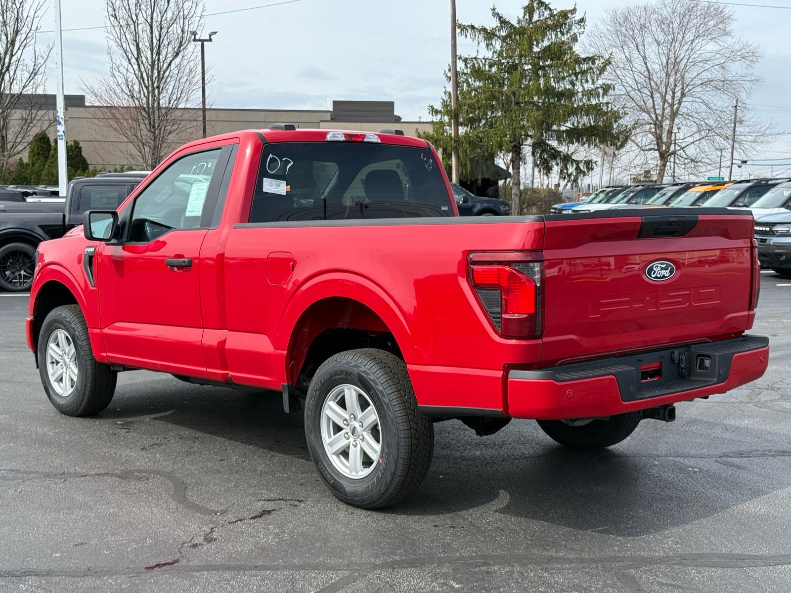 View vehicle photo 3