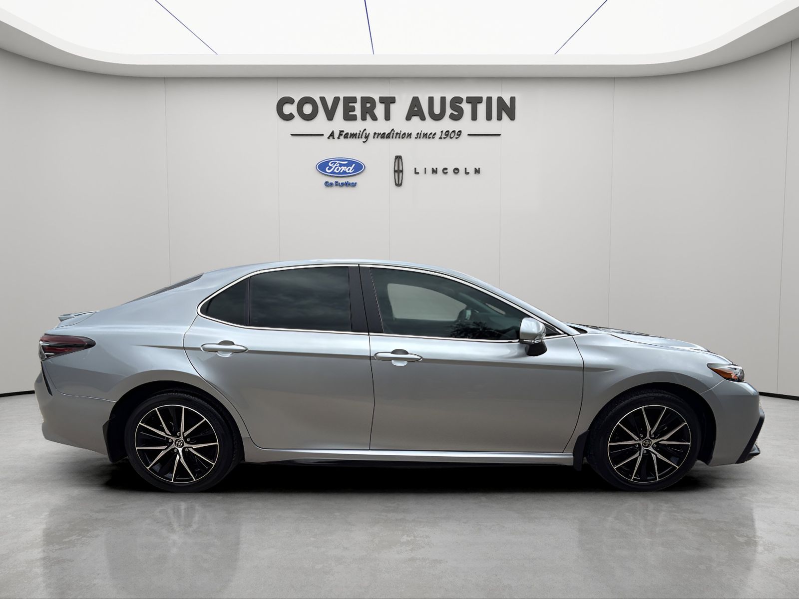 Used Car 2023 Toyota Camry  Se For Sale Under $30,000 In Austin, Texas