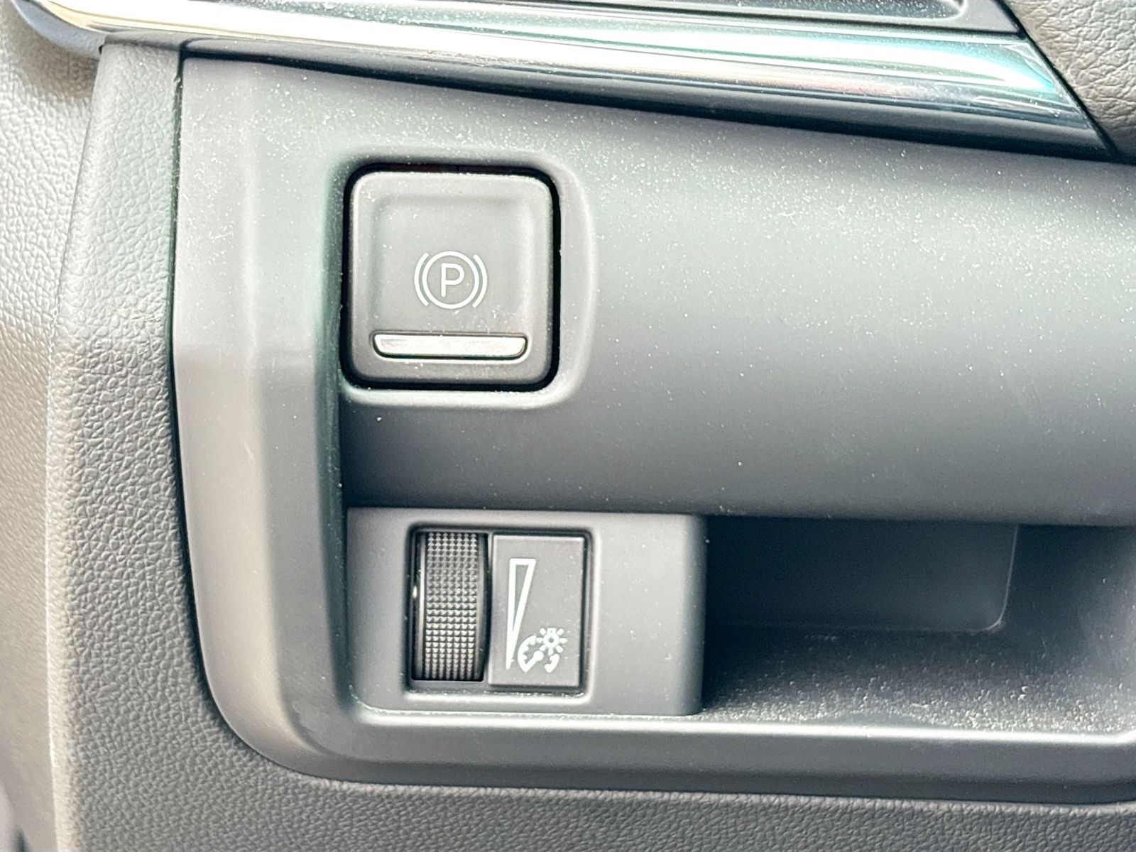 Used 2025 Blue Cadillac Sport image 10