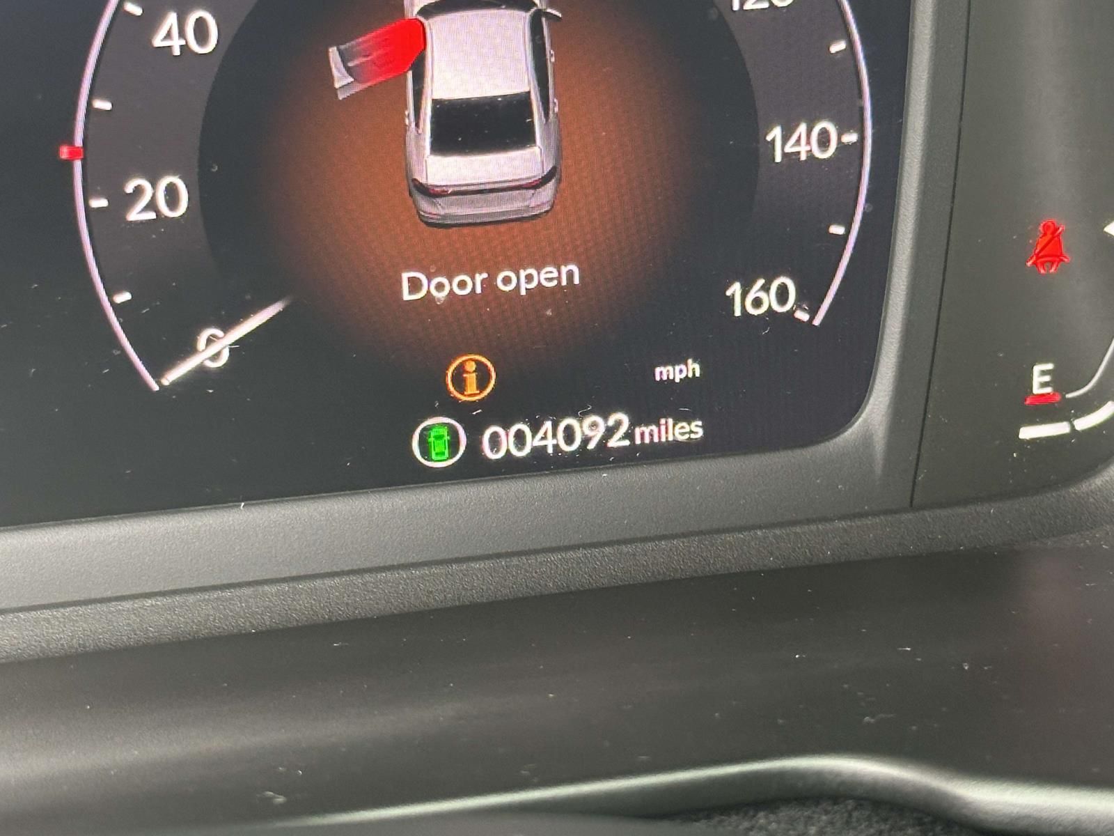 Used 2025 Red Honda SE image 30
