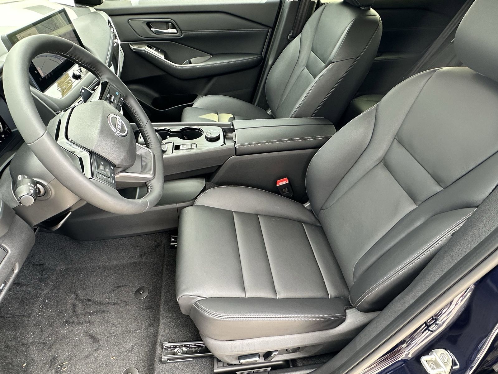 2025 Nissan Rogue SL photo 17