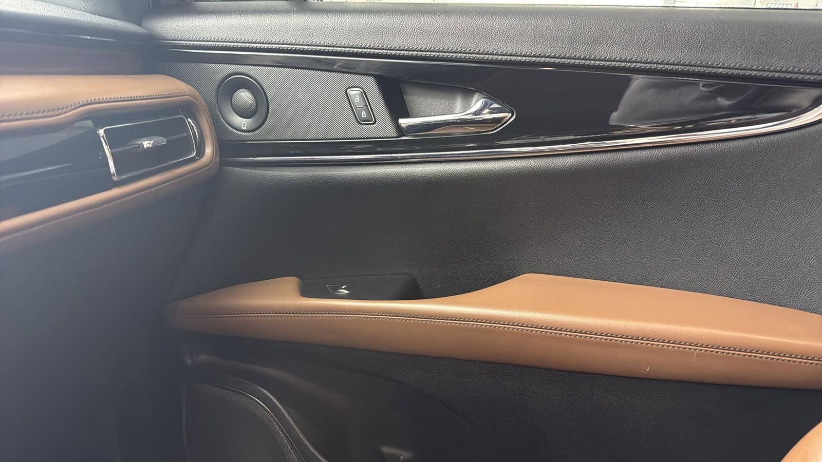 Used Car 2022 Lincoln Nautilus  Reserve For Sale Under $40,000 In Austin, Texas