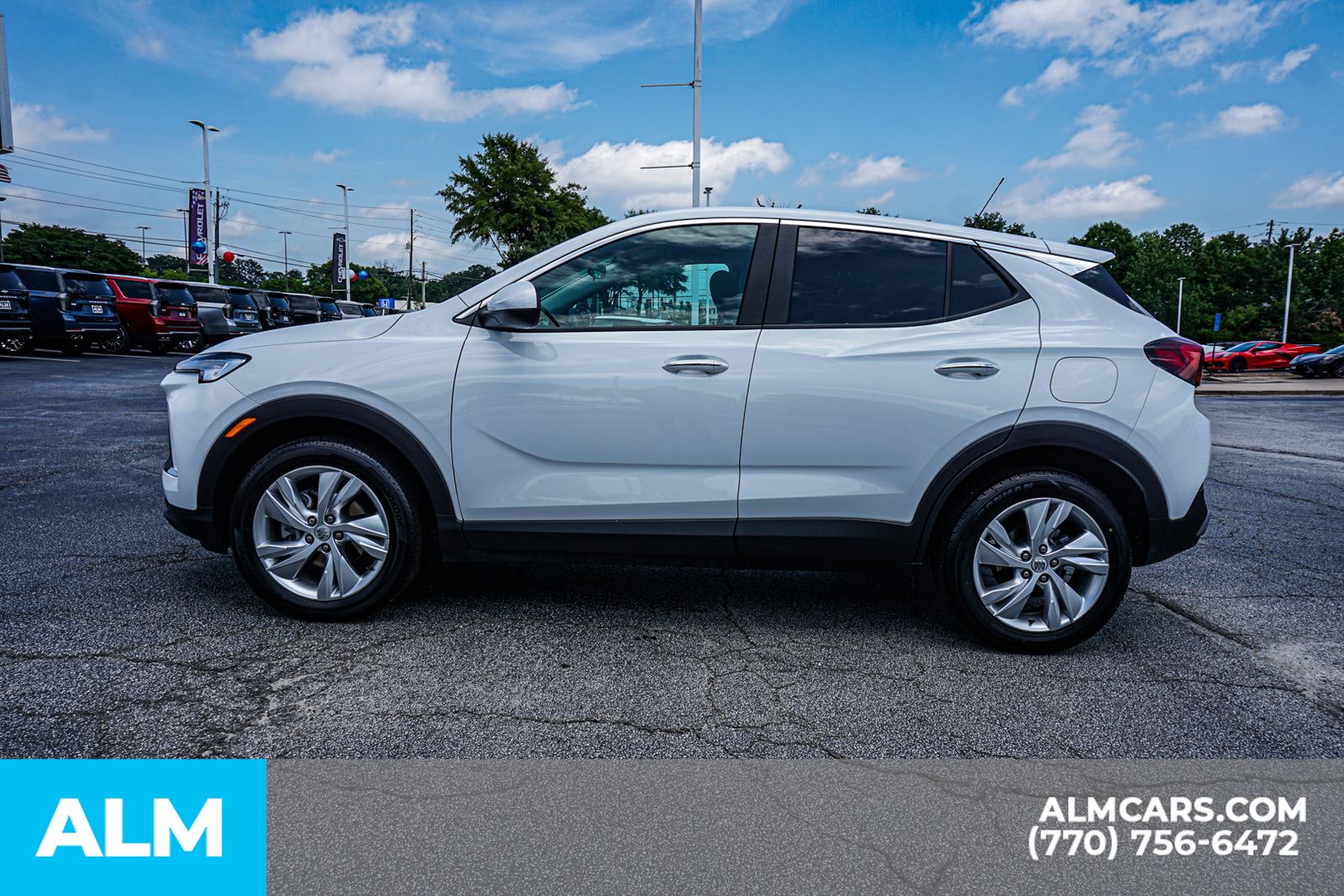 Used 2025 White Buick Preferred image 10
