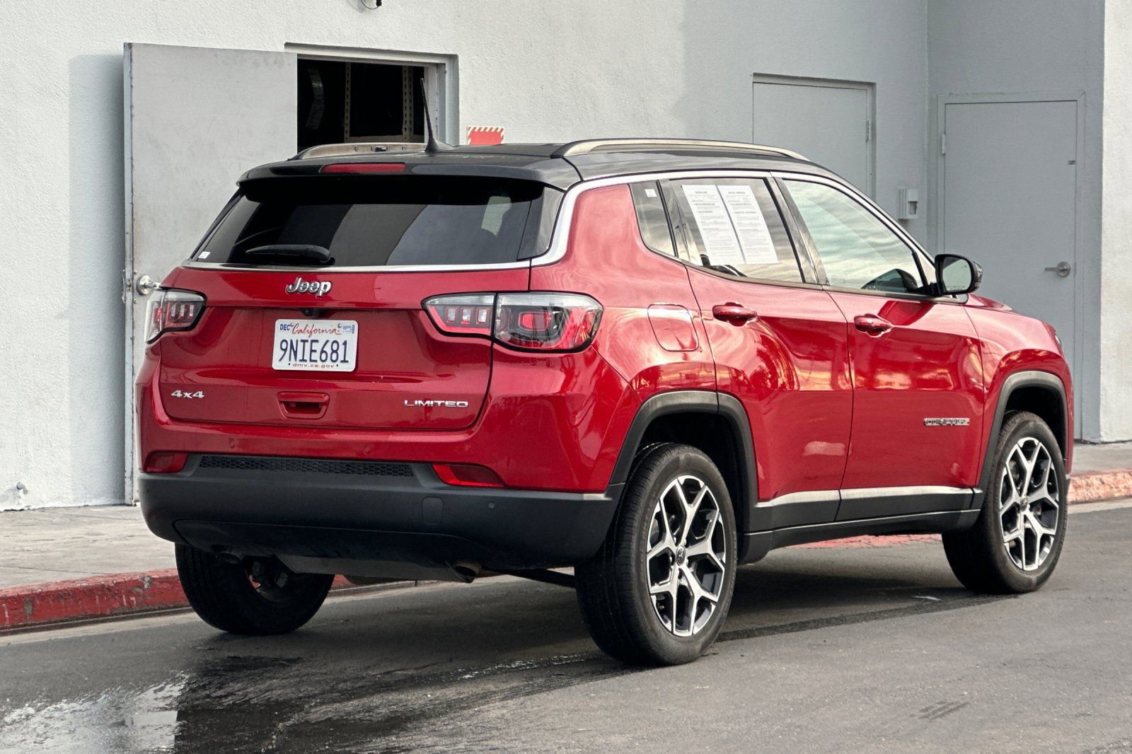 View vehicle photo 4