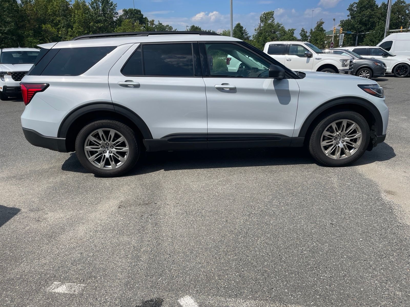 Used 2026 White Metallic Ford Active image 2