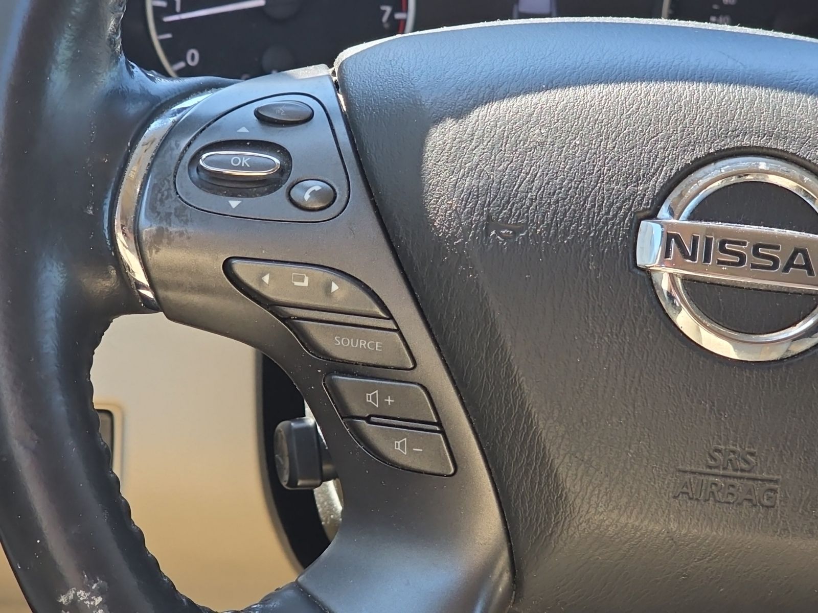 Used 2022 Brown Nissan Platinum image 28