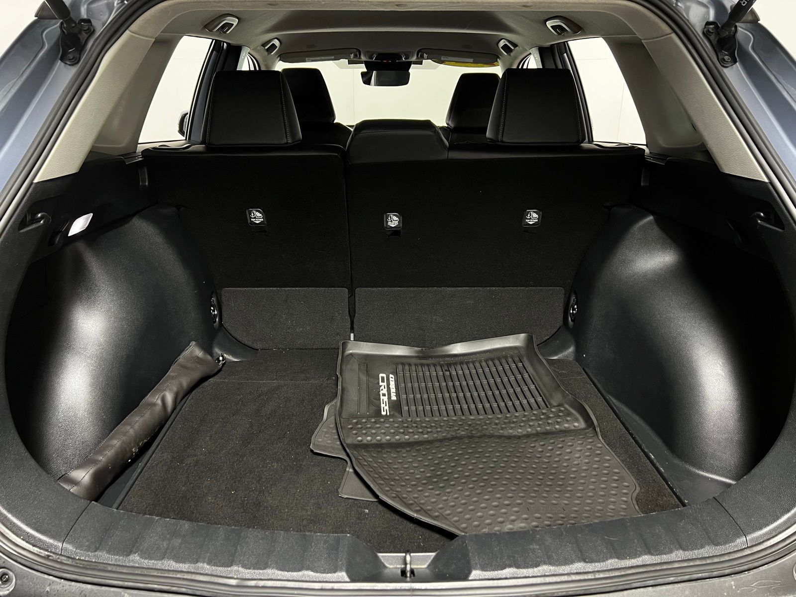 Thumbnail: 2024 Toyota Corolla Cross - 24