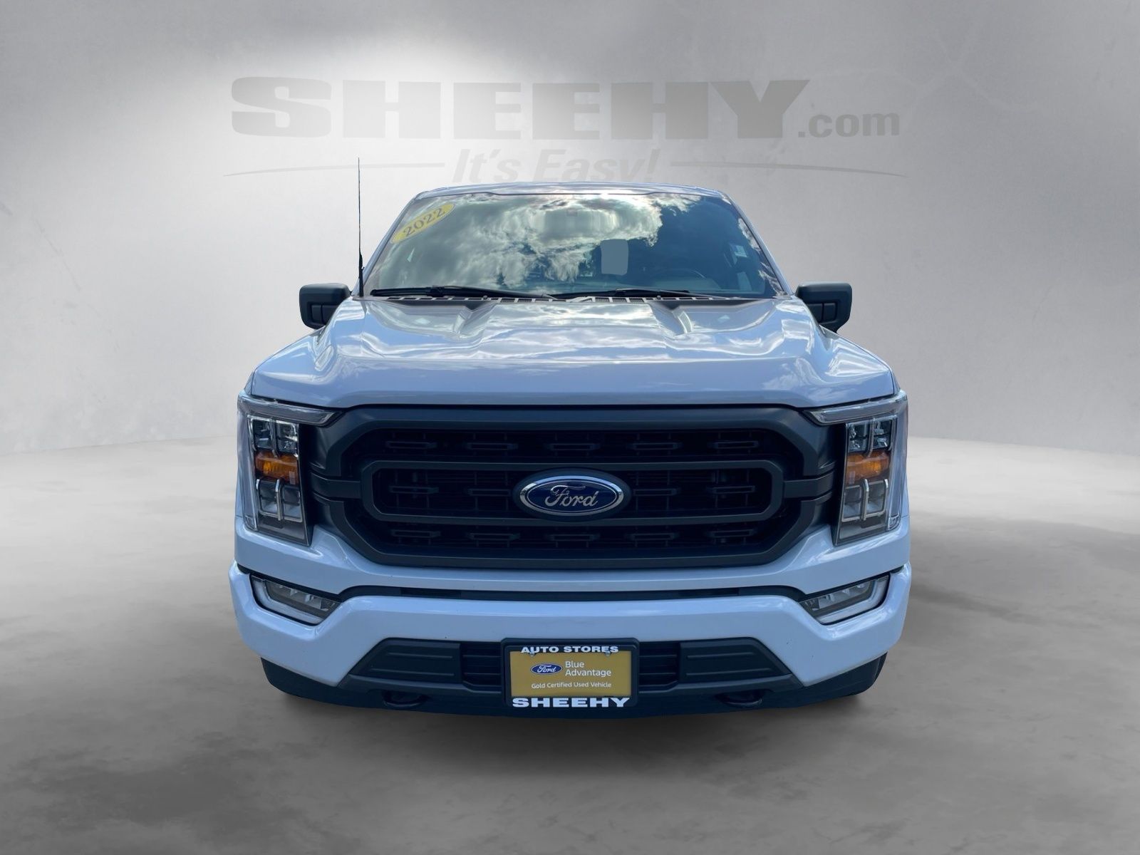 Certified Used 2022 White Metallic Ford XLT image 9