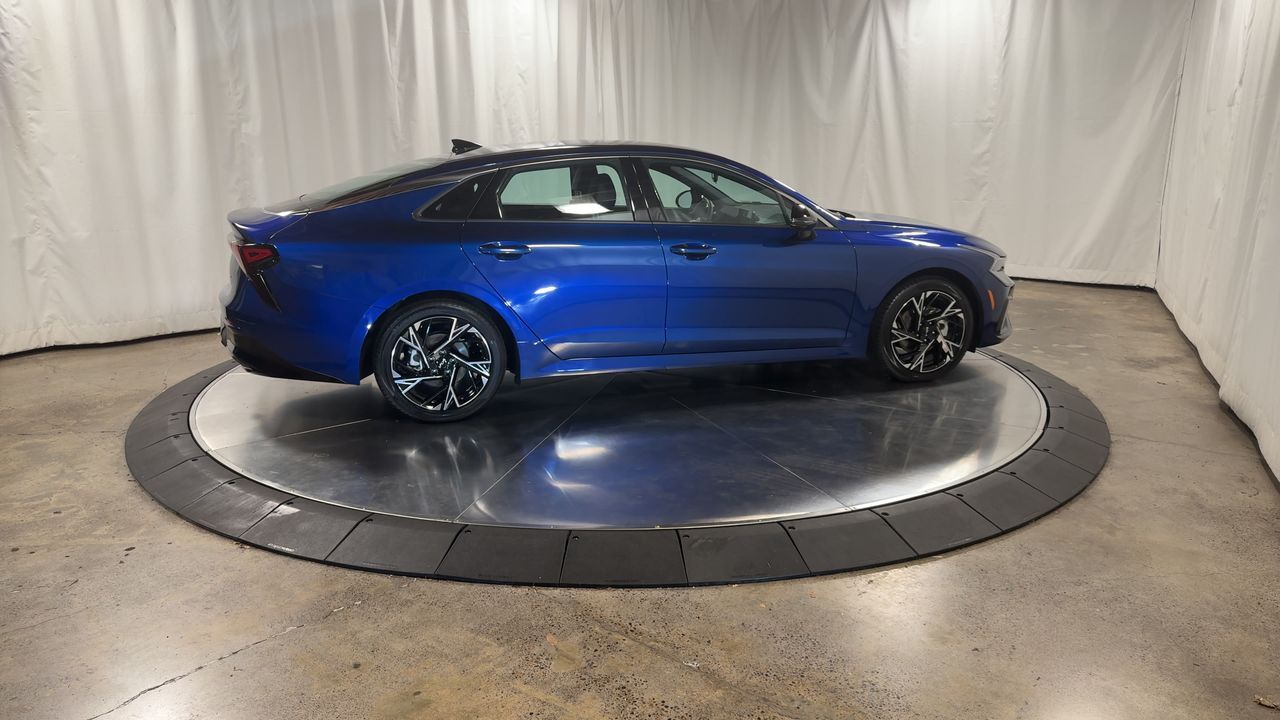 2025 Kia K5 GT-Line photo 10