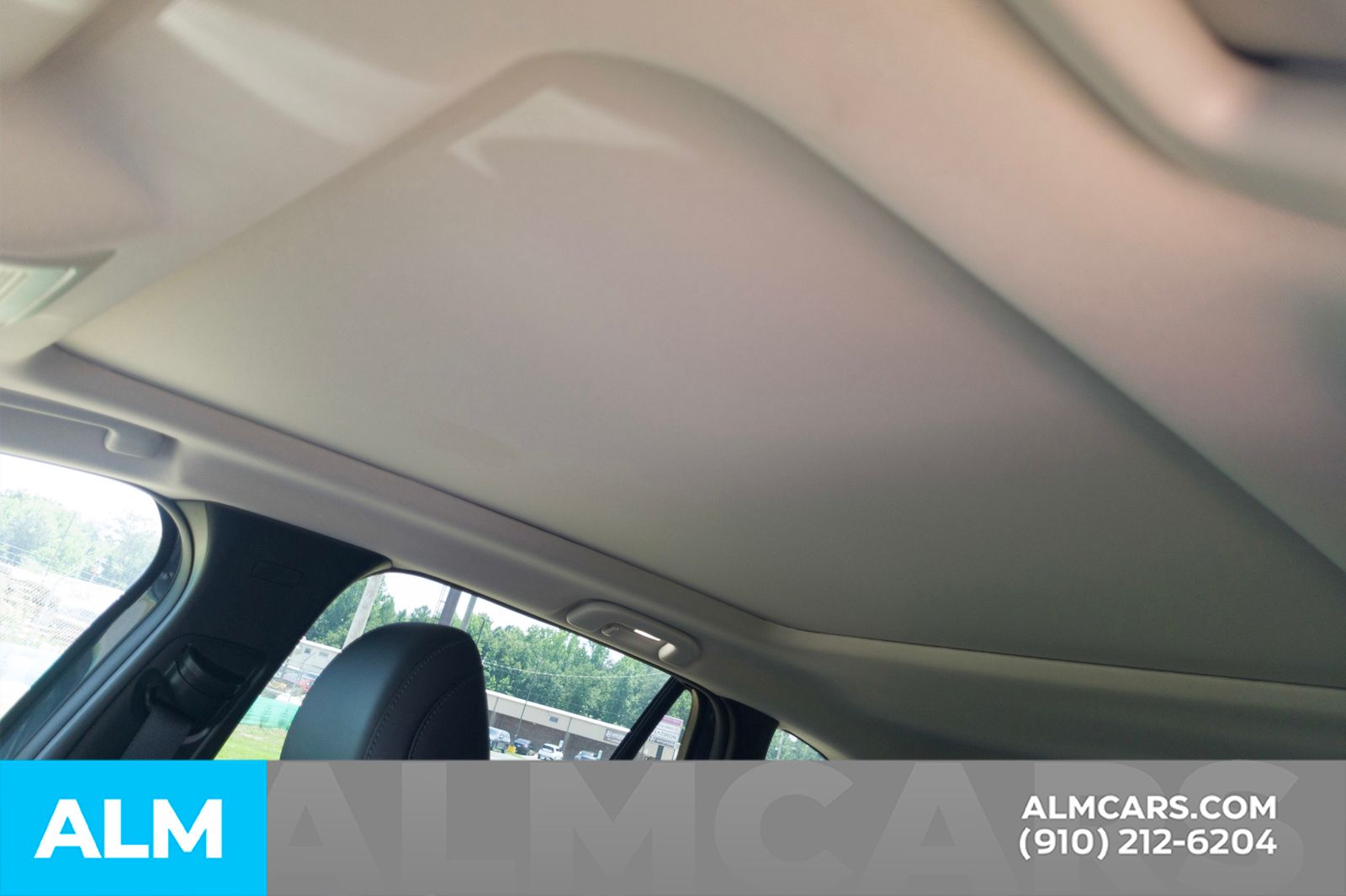 Used 2025 Gray Metallic Mazda Premium image 18