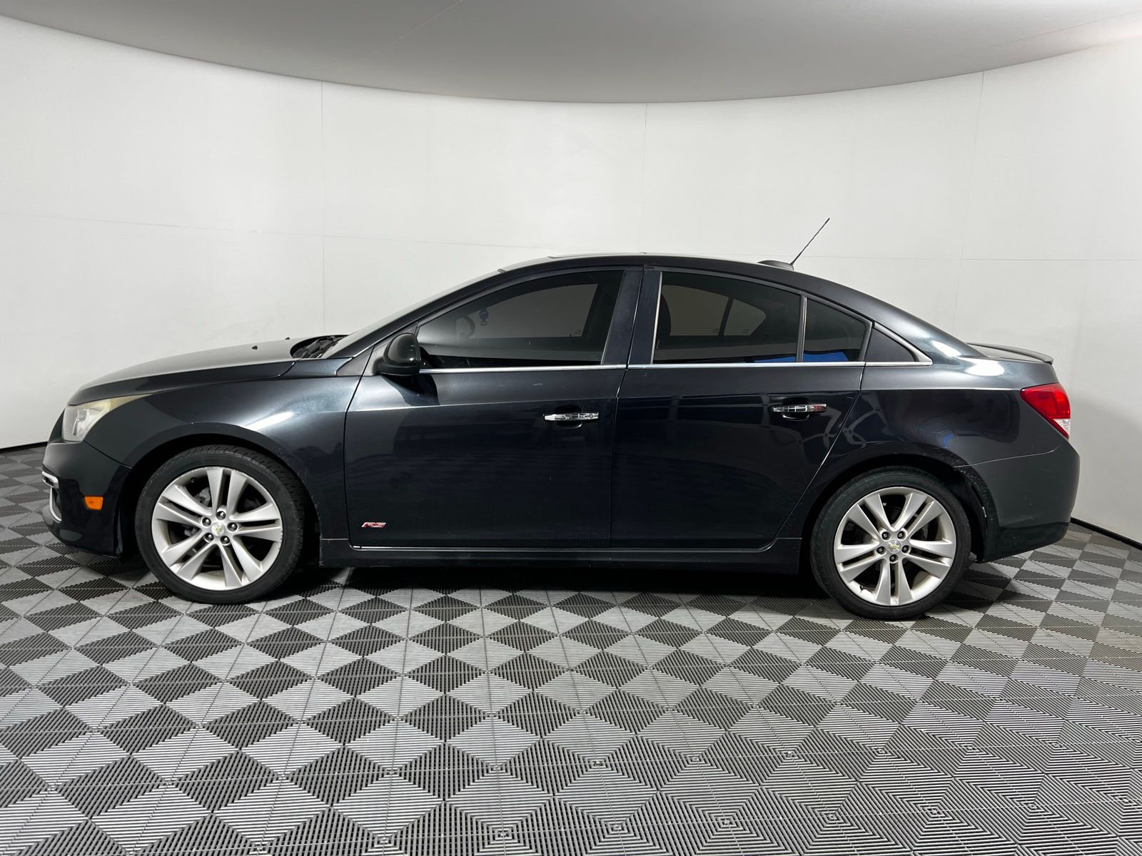 Thumbnail: 2015 Chevrolet Cruze - 8