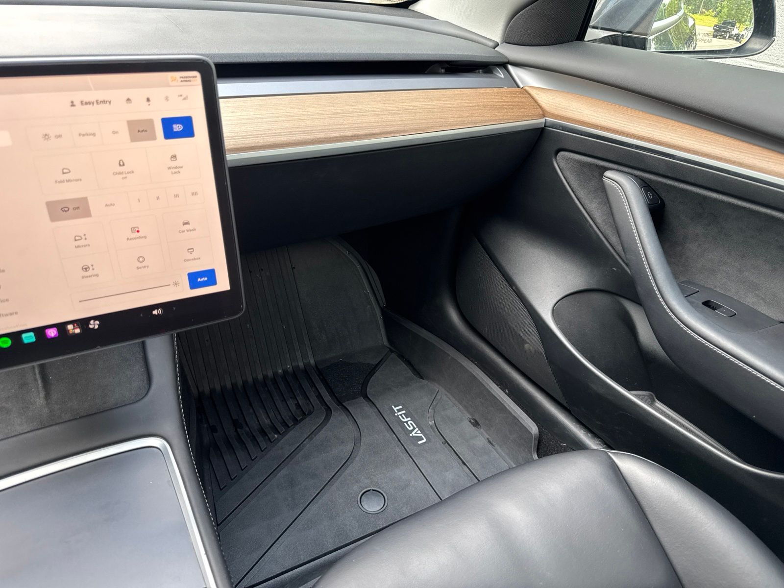 Used 2023 Midnight Silver Metallic Tesla Base image 25