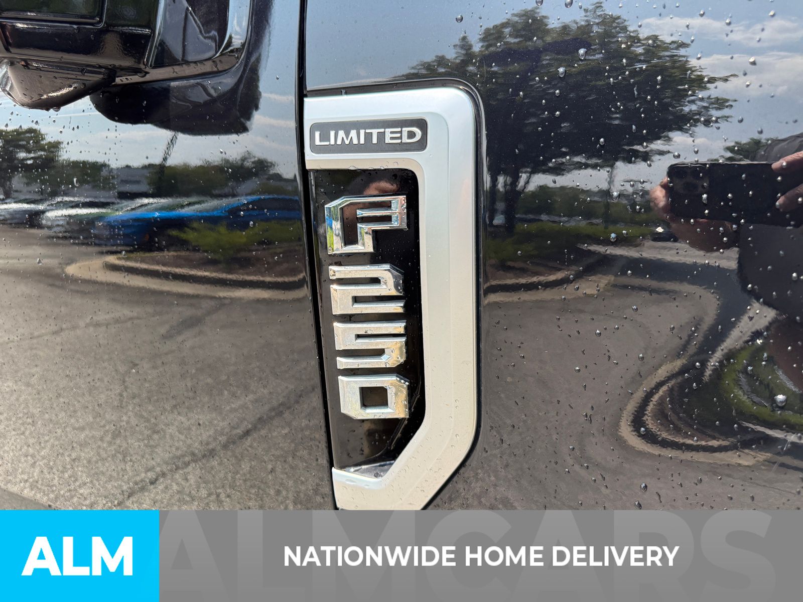 Used 2020 Agate Black Metallic Ford Limited image 4