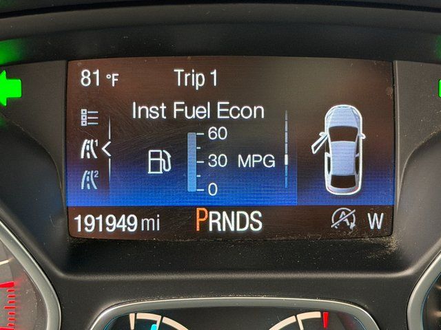 Used 2018 Shadow Black Ford SEL image 6
