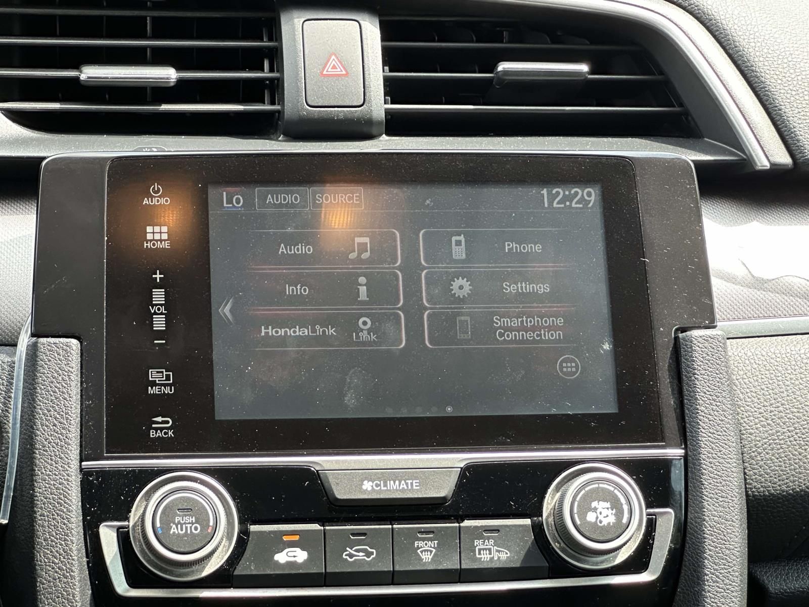 Used 2017  Honda EX image 4