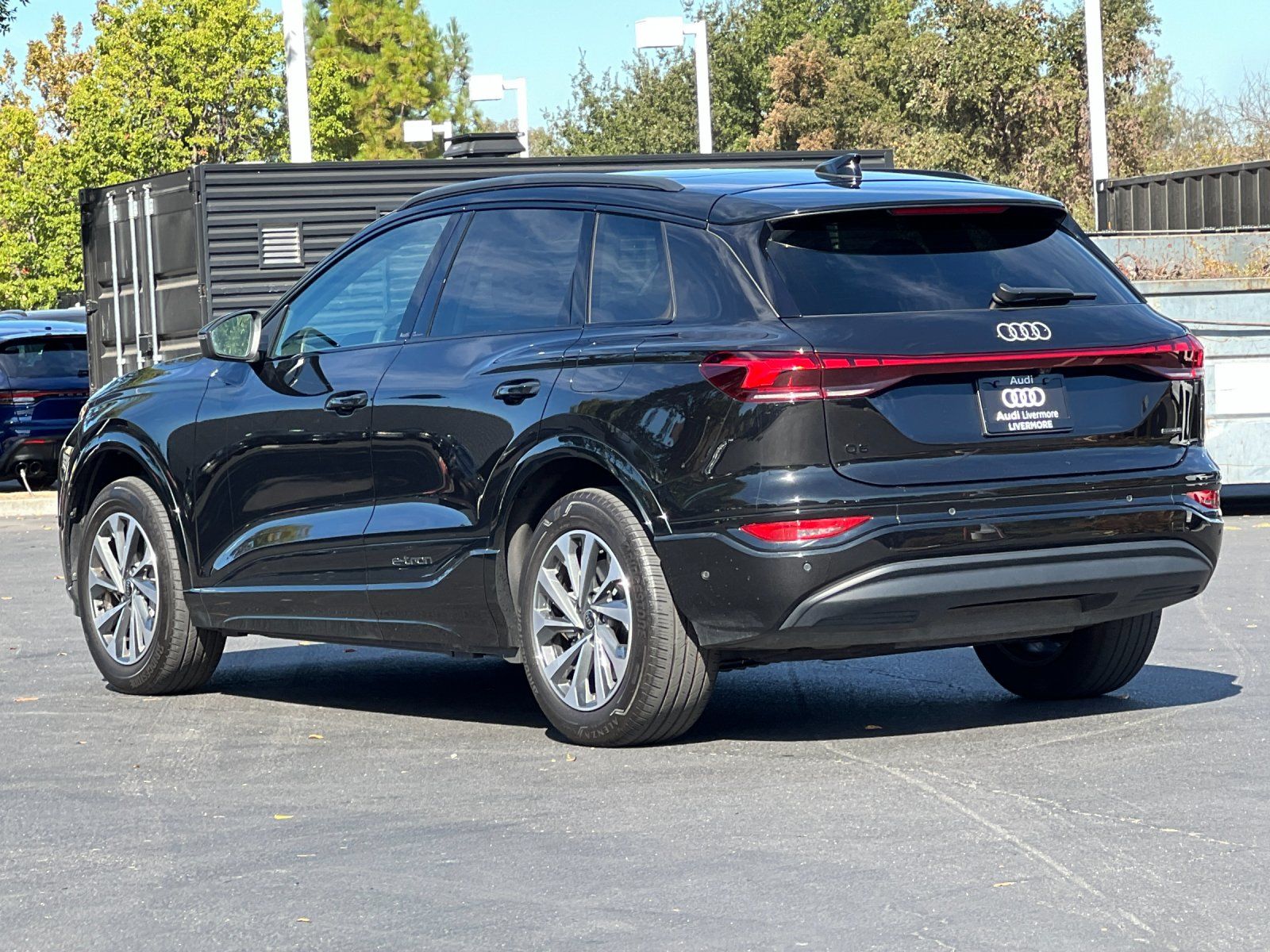 2025 Audi Q6 e-tron Premium Plus — foto completa 3 de 28