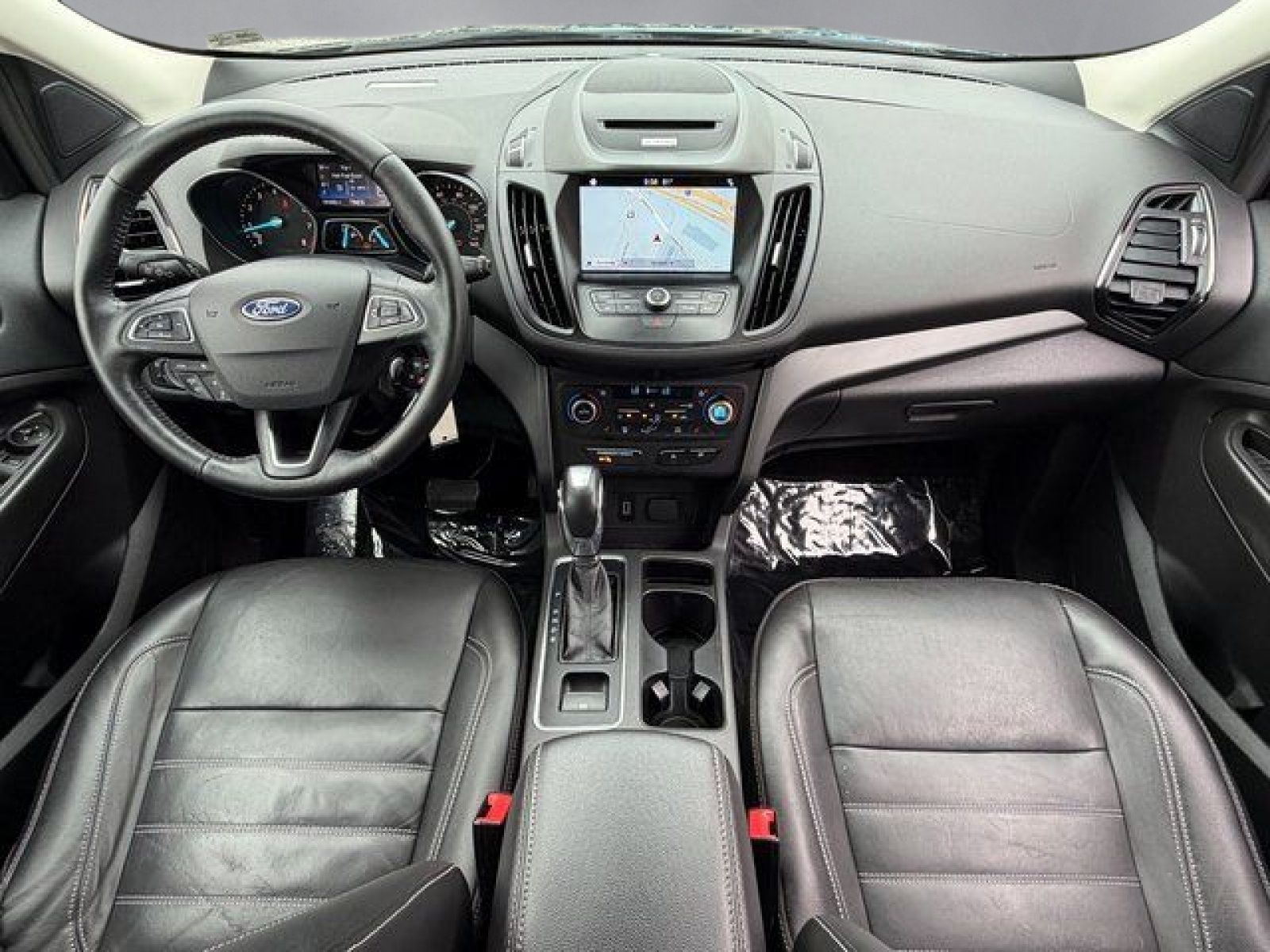 Used 2018 Shadow Black Ford SEL image 3