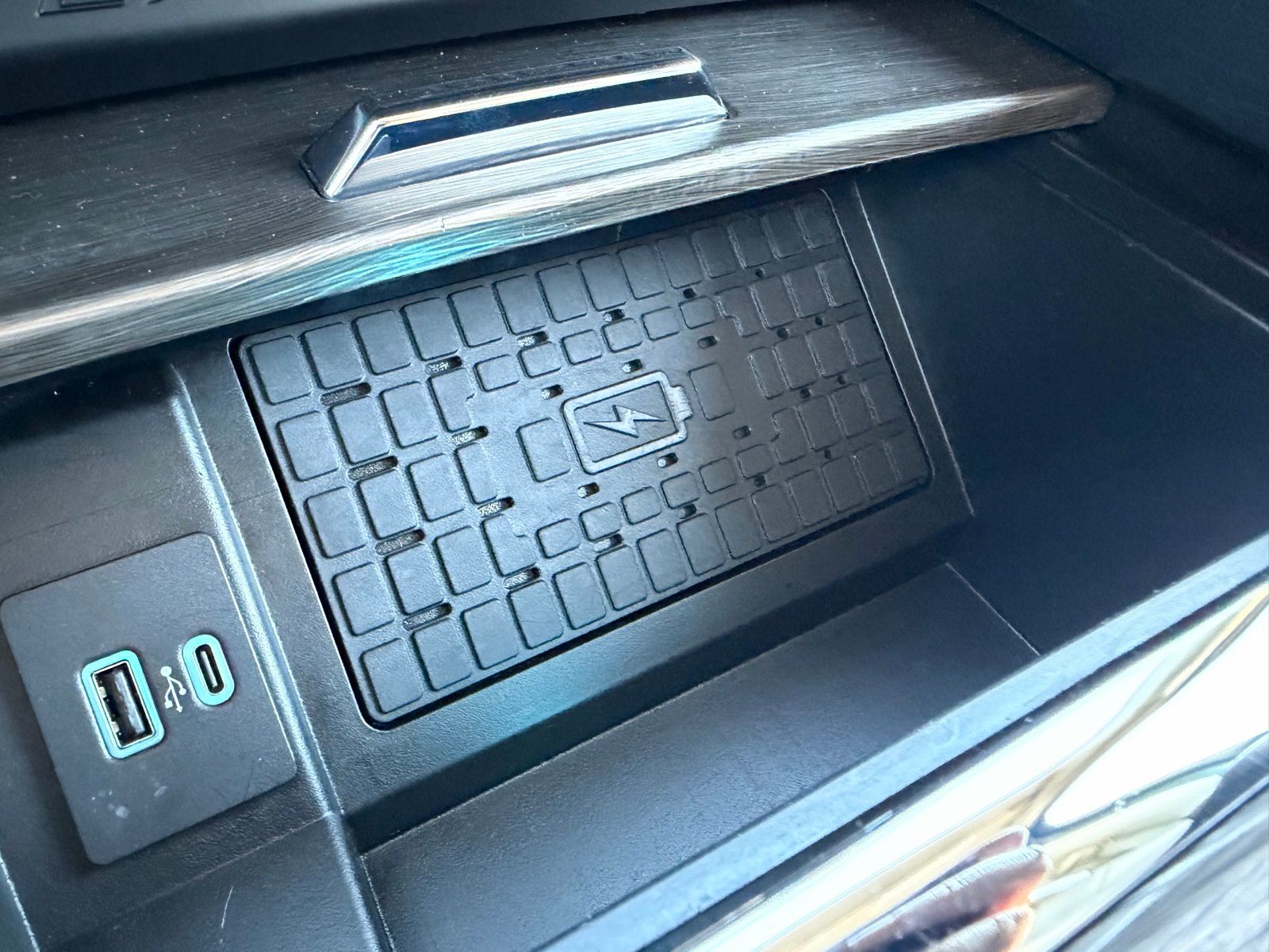 2024 Ford Expedition image 25