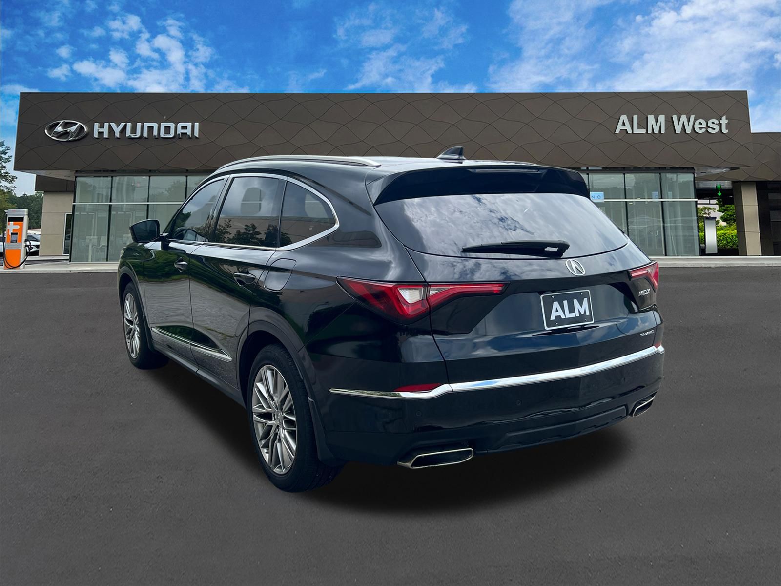 Used 2024 Majestic Black Pearl Acura Advance image 7