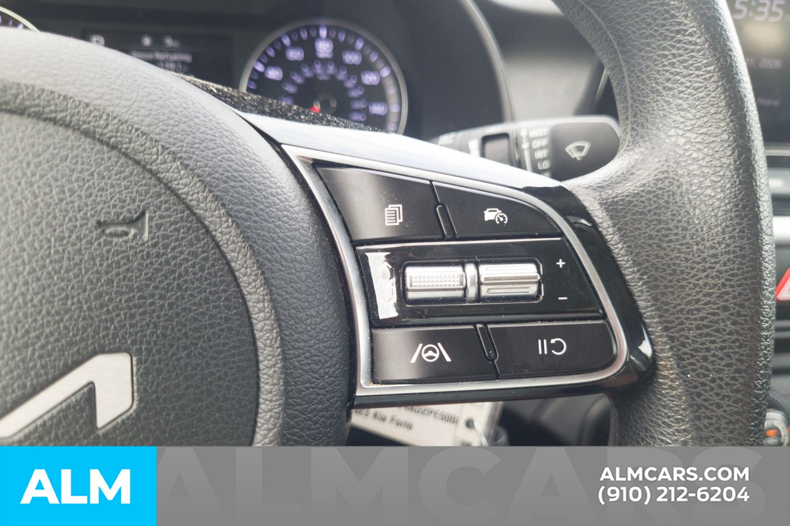 Used 2023 Gray Kia LXS image 11