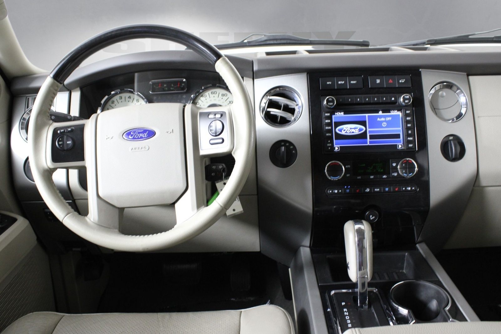 Used 2014 Black Ford Limited image 3