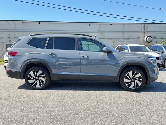 Used 2025 Gray Volkswagen 2.0T SE w/Technology image 7