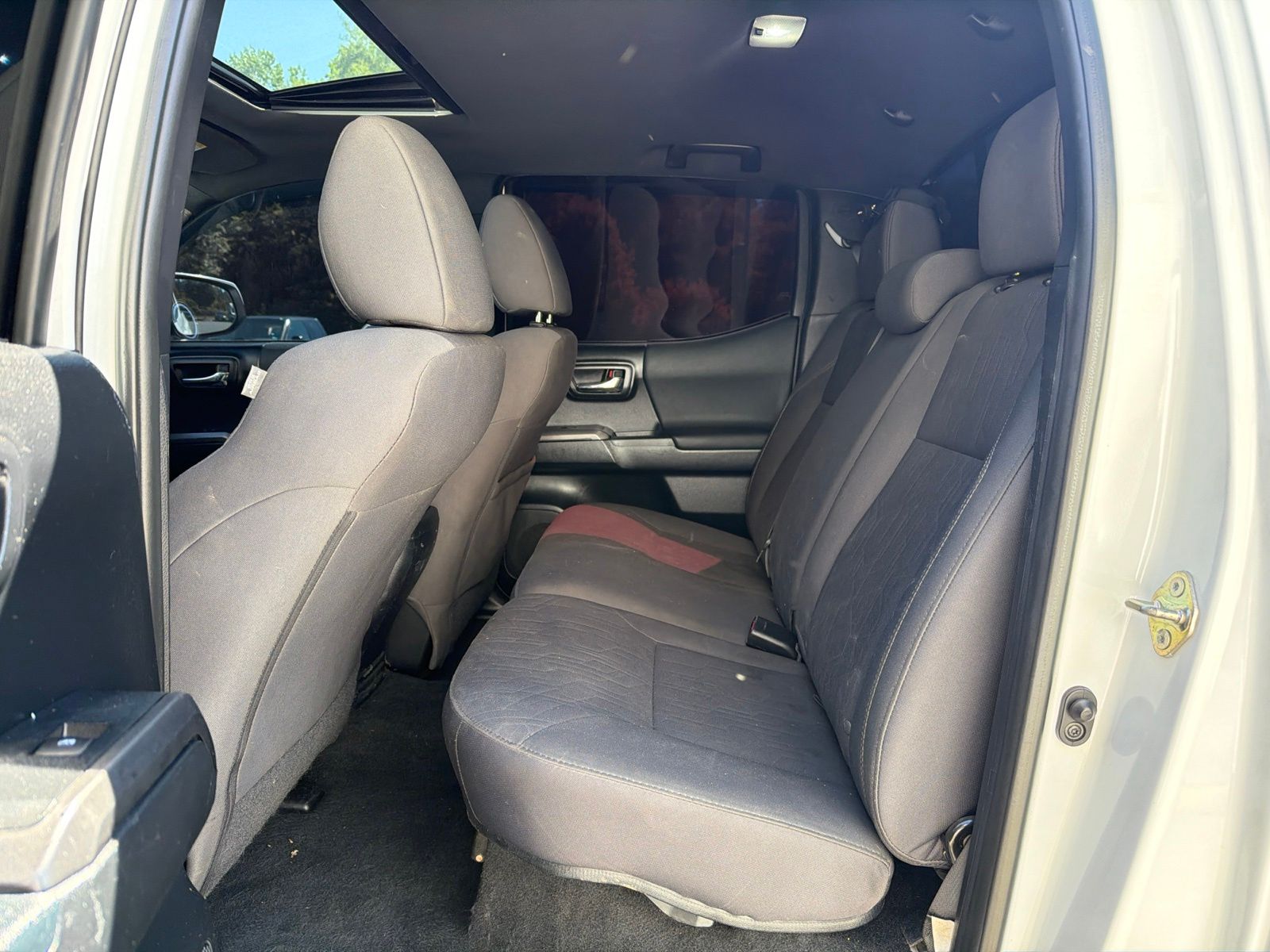 Used 2017 Super White Toyota TRD Off-Road image 7