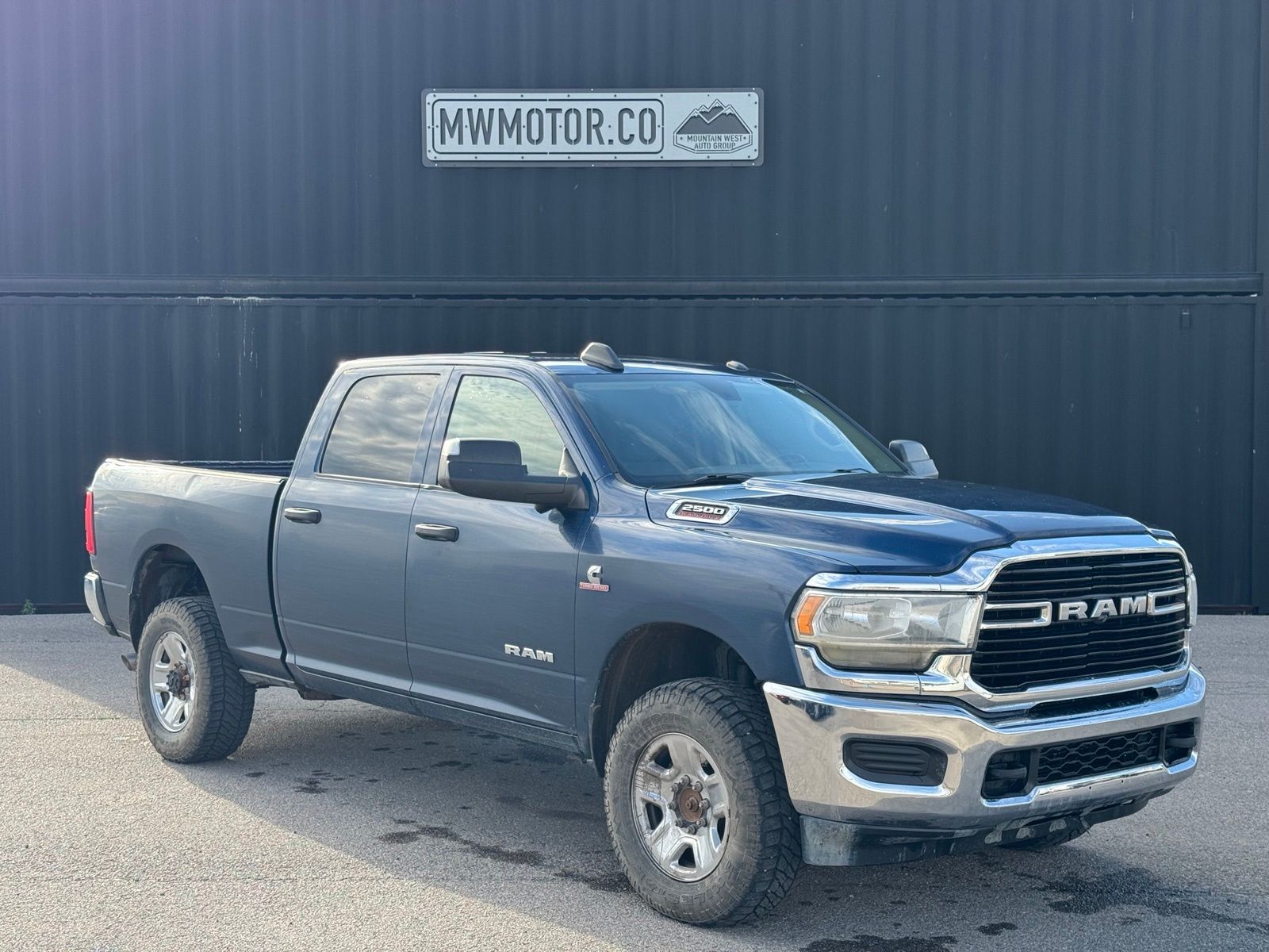 Patriot Blue Pearlcoat 2020 RAM 2500 Pickup Truck Four-Wheel Drive 6-Speed Automatic