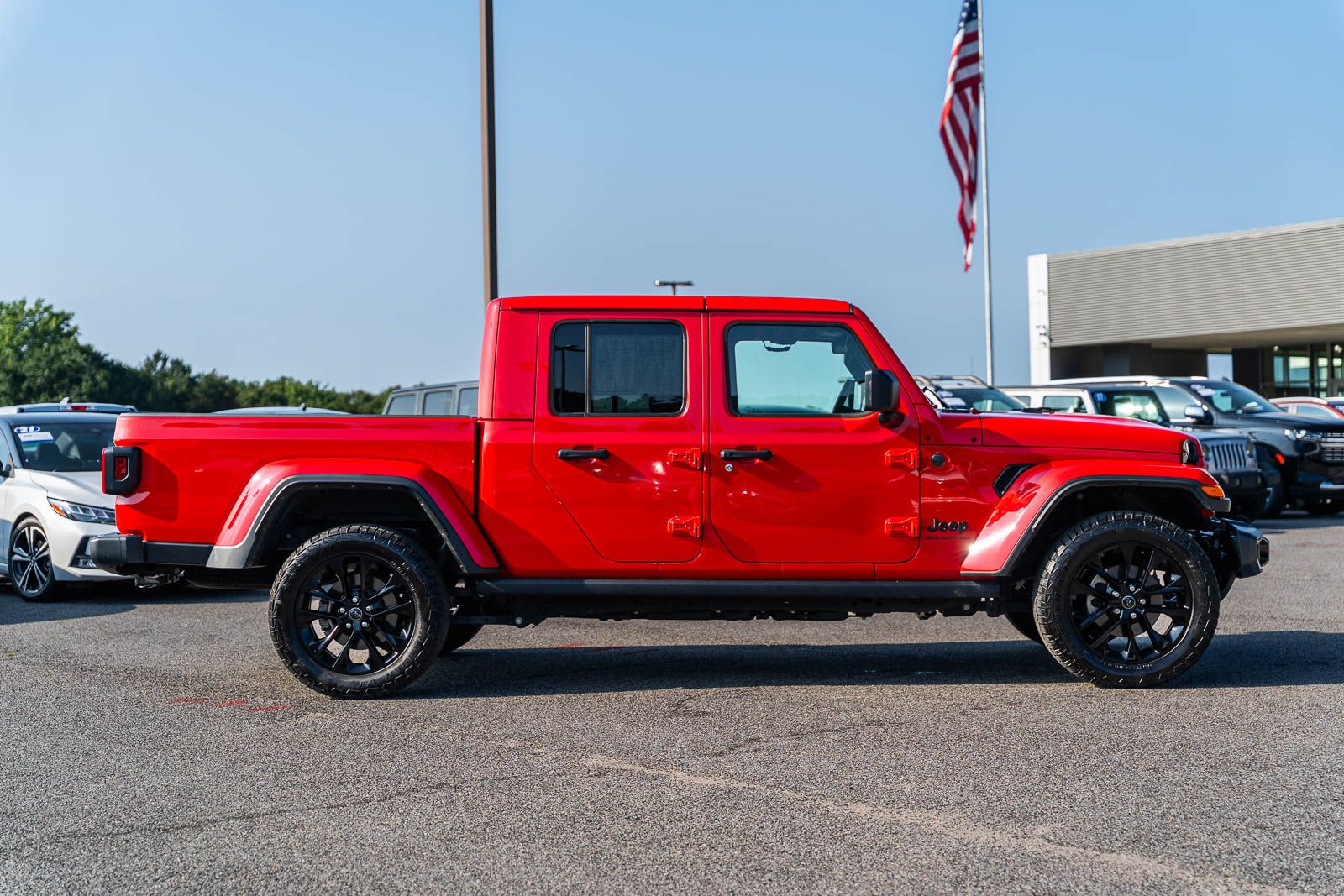 Used 2024 Jeep Gladiator Truck
