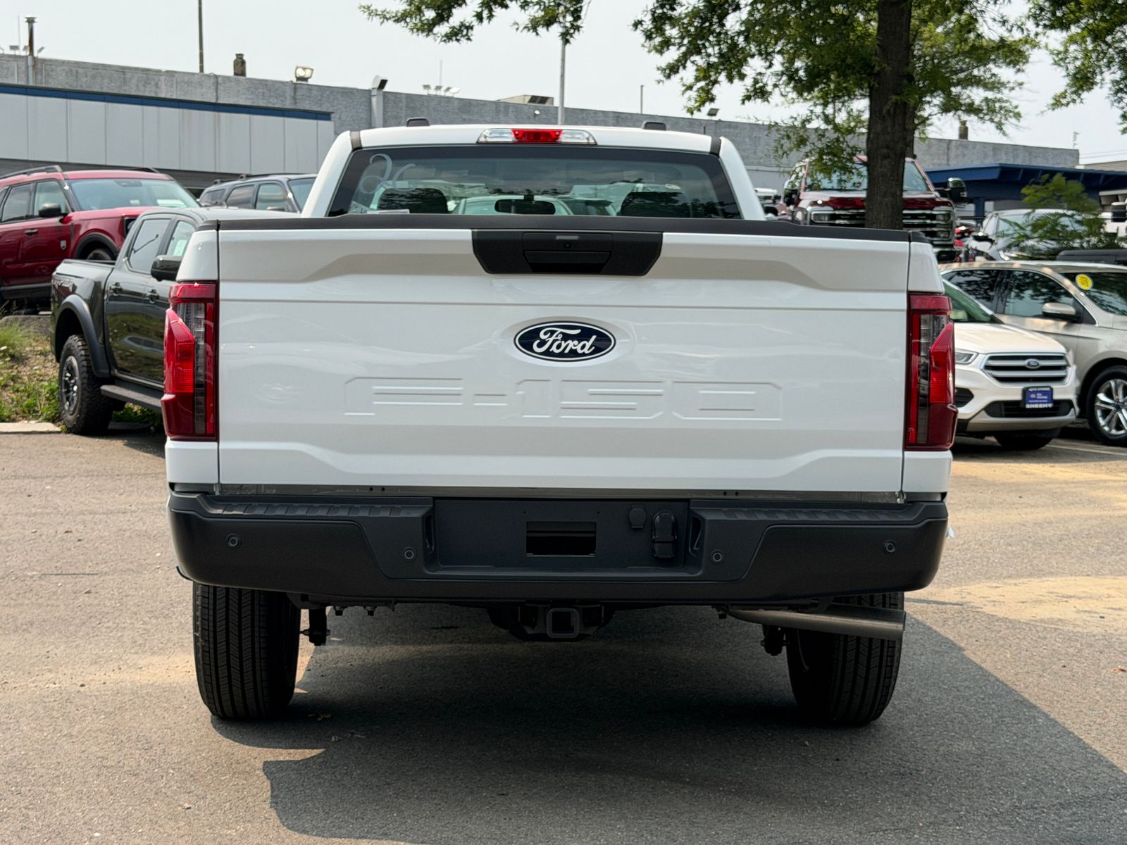 New 2026 Oxford White Ford XL image 4