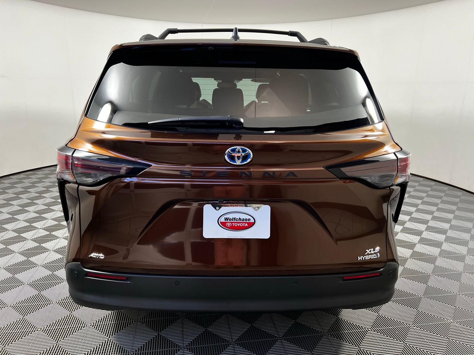 Thumbnail: 2024 Toyota Sienna - 6