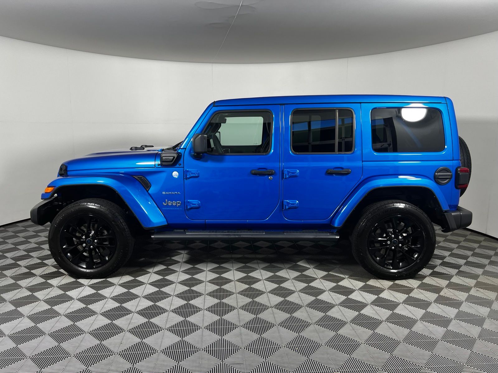 Thumbnail: 2024 Jeep Wrangler - 8