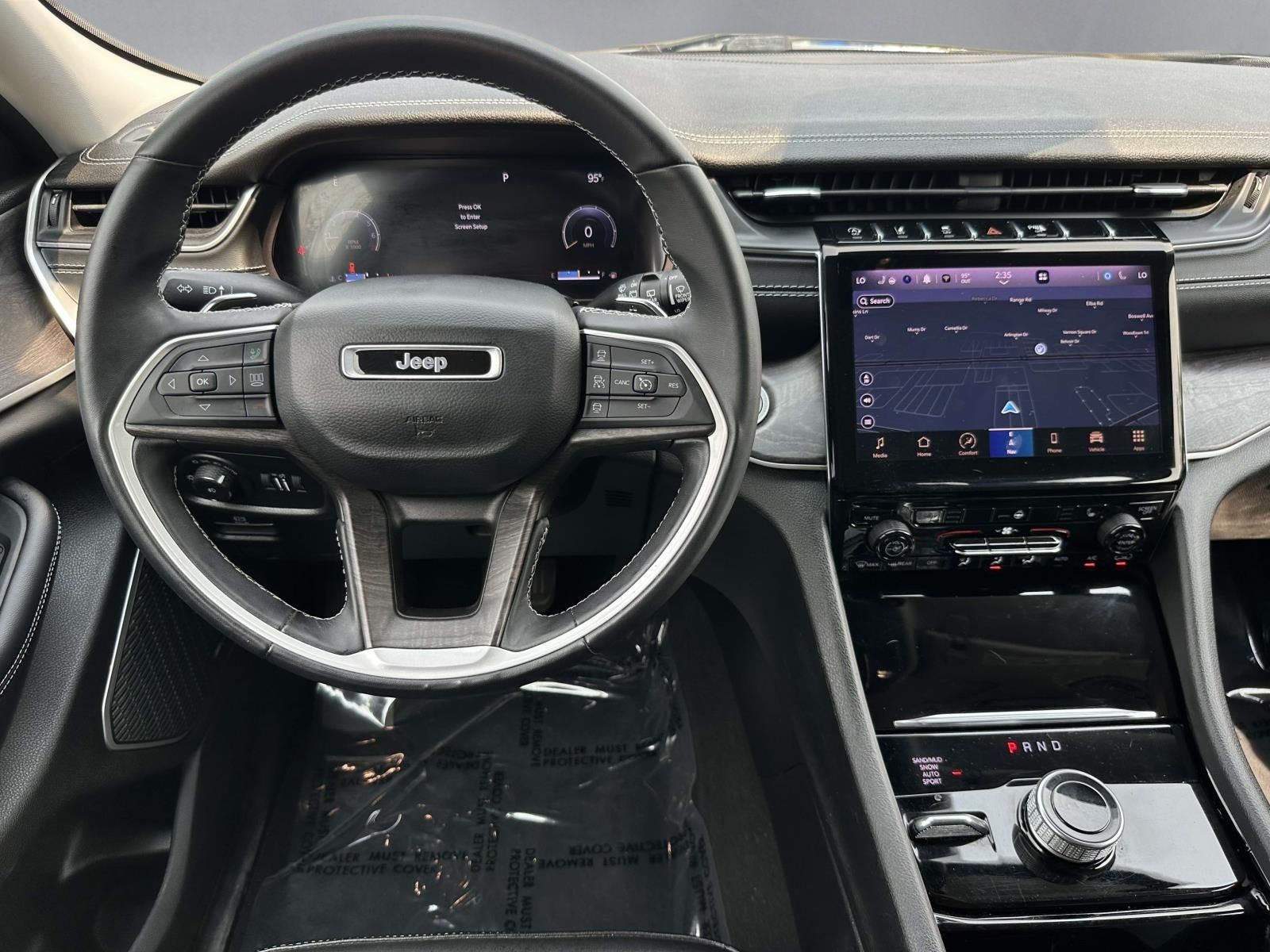 Used 2022 Gray Jeep Limited image 3