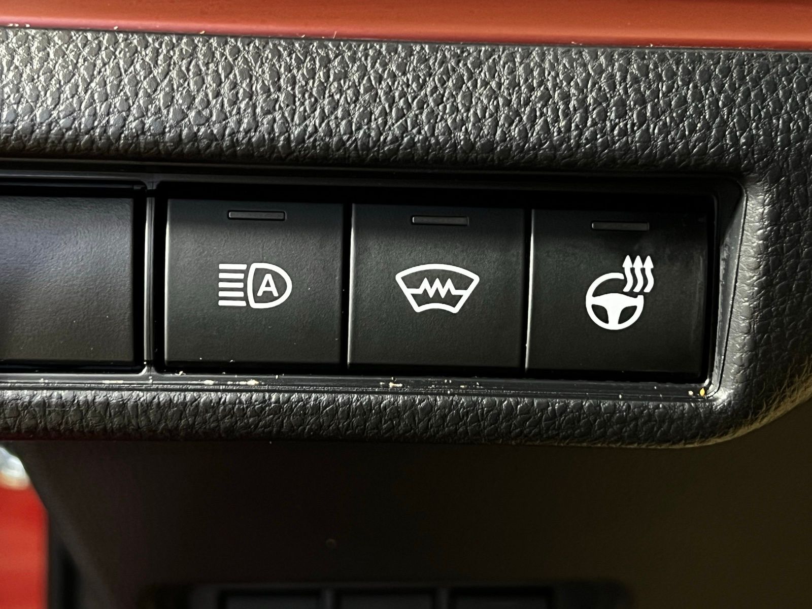 Thumbnail: 2024 Toyota Prius Prime - 22