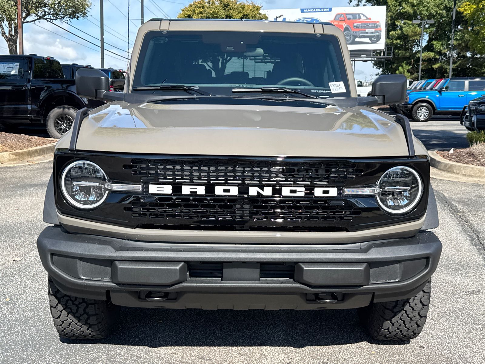 2025 Ford Bronco Big Bend photo 2