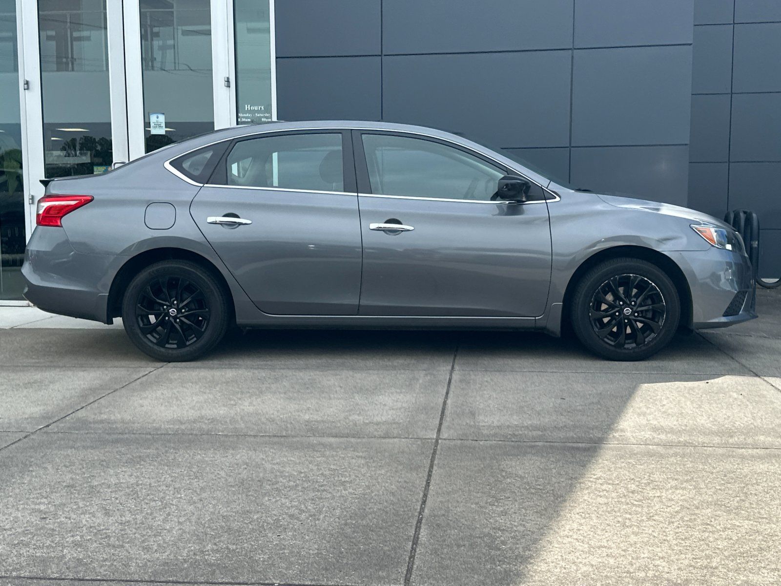 Used 2018 Nissan Sentra S with VIN 3N1AB7AP2JY348637 for sale in Wilsonville, OR