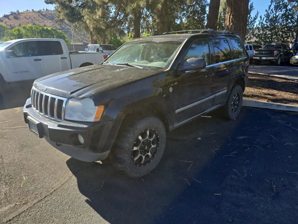 Black 2007 Jeep Grand Cherokee SUV / Crossover Four-Wheel Drive 5-Speed Automatic