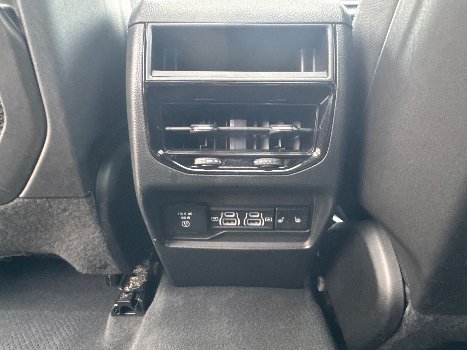 Used 2024 Silver Jeep 4xe image 24