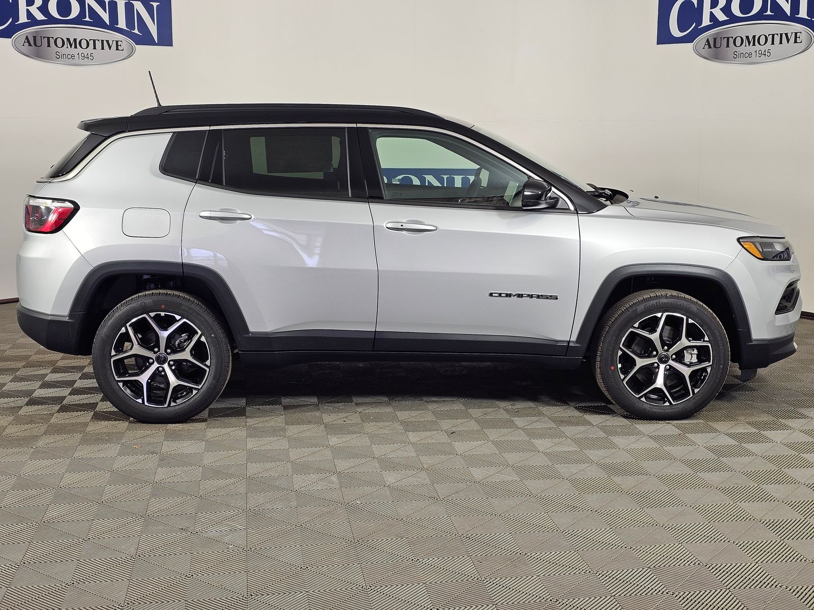 View vehicle photo 6