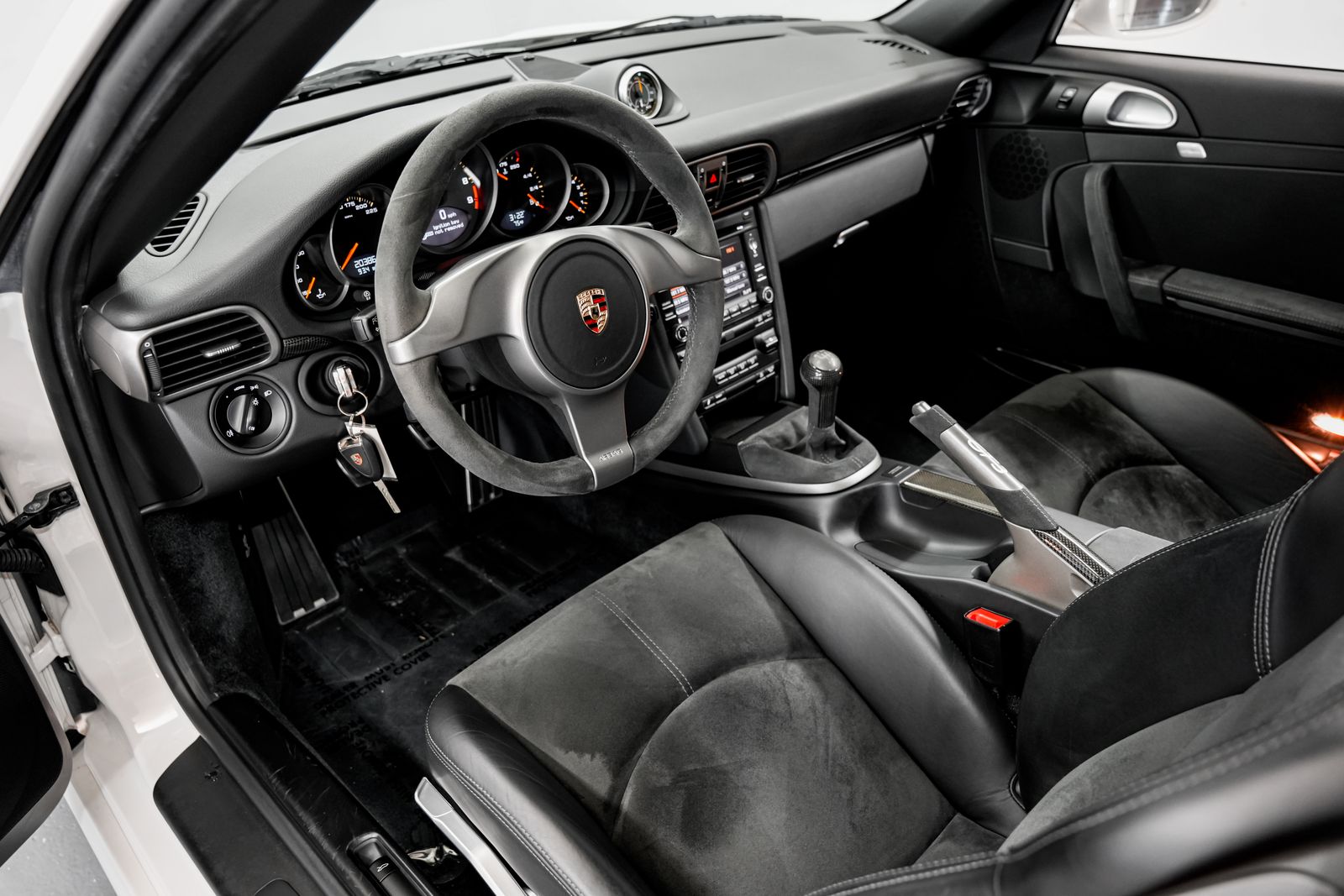 2010 Porsche 911 GT3 — photo 9