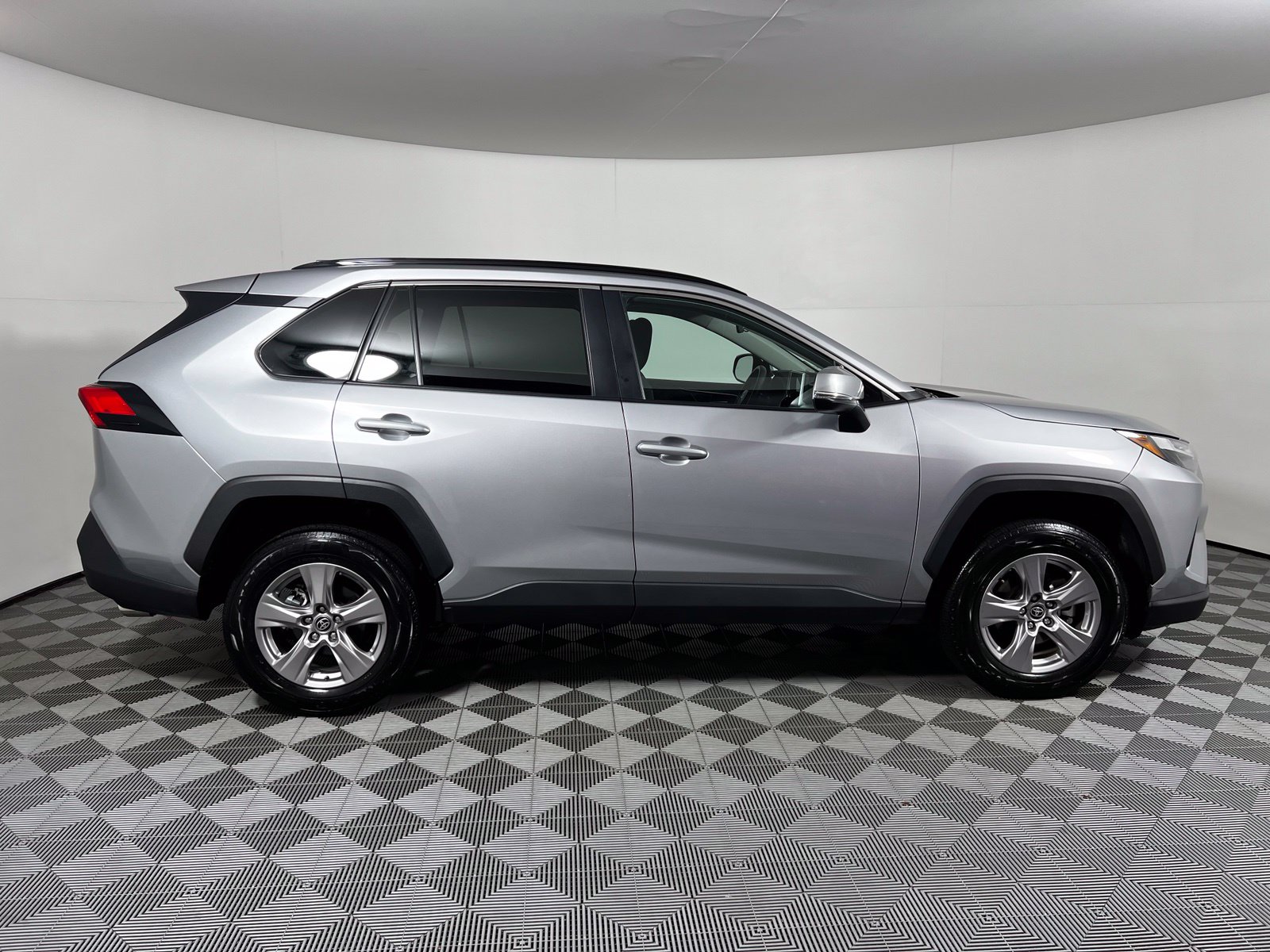 Thumbnail: 2025 Toyota RAV4 - 4