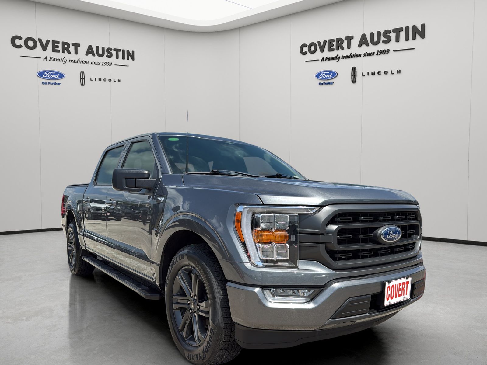 Used 2023 Gray Ford XLT image 7