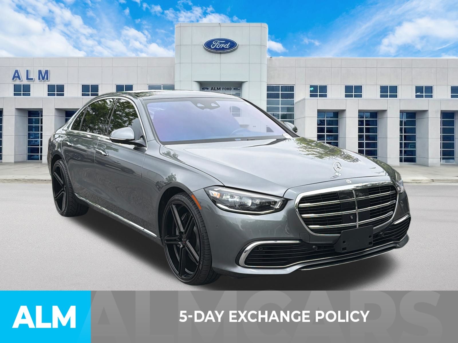 Used 2022 Black Mercedes-Benz S 580 image 3
