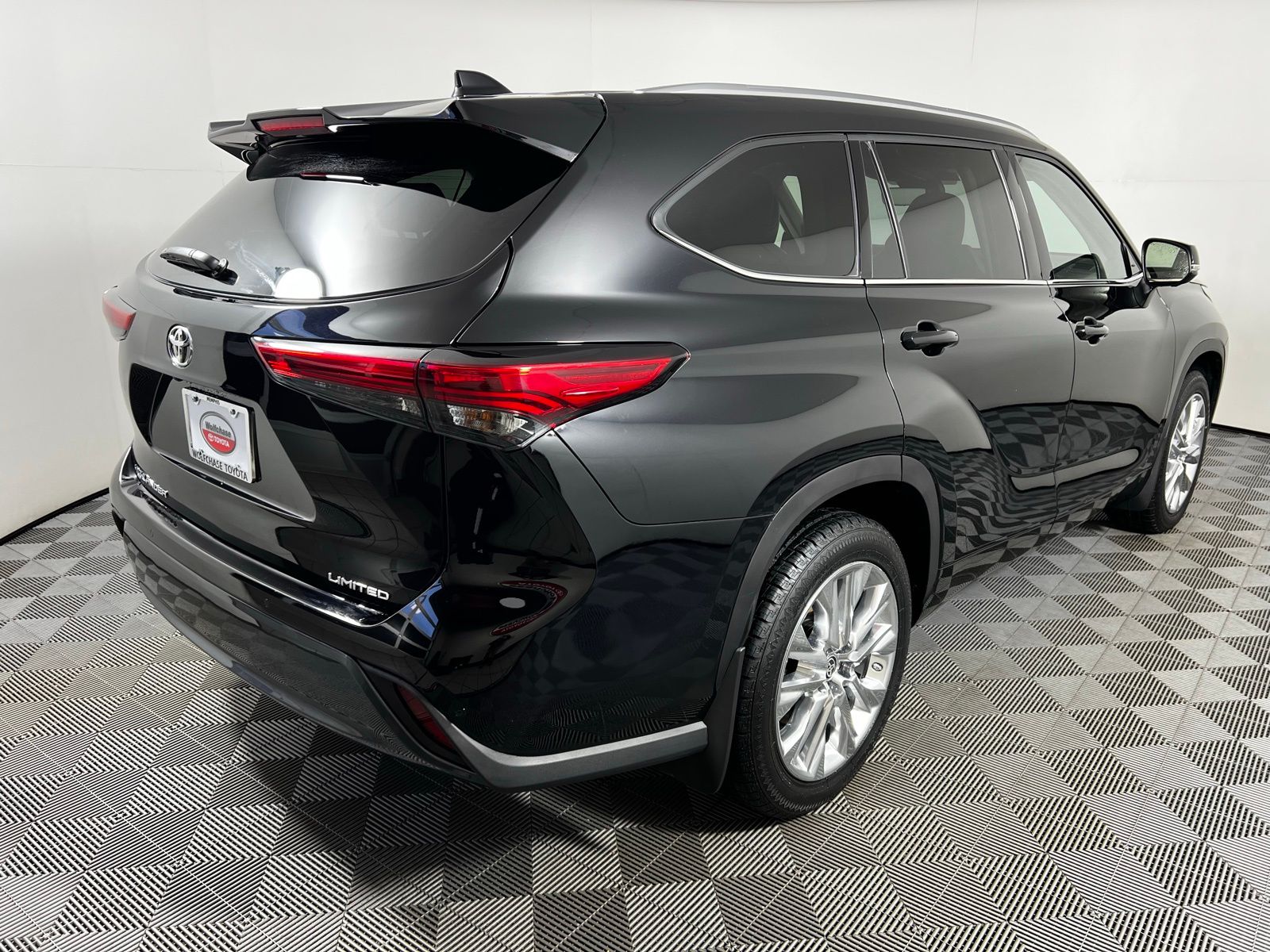 2023 Toyota Highlander Limited 5