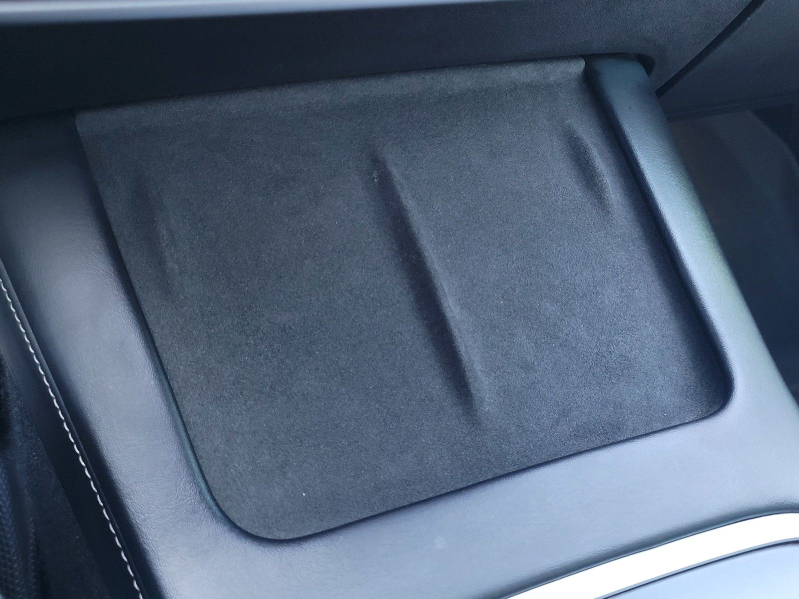 Used 2022  Tesla Performance image 24