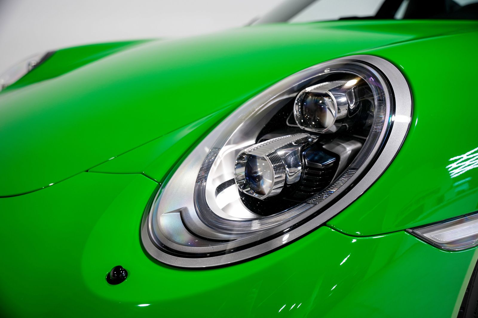 2014 Porsche 911 Carrera 4S — photo 33